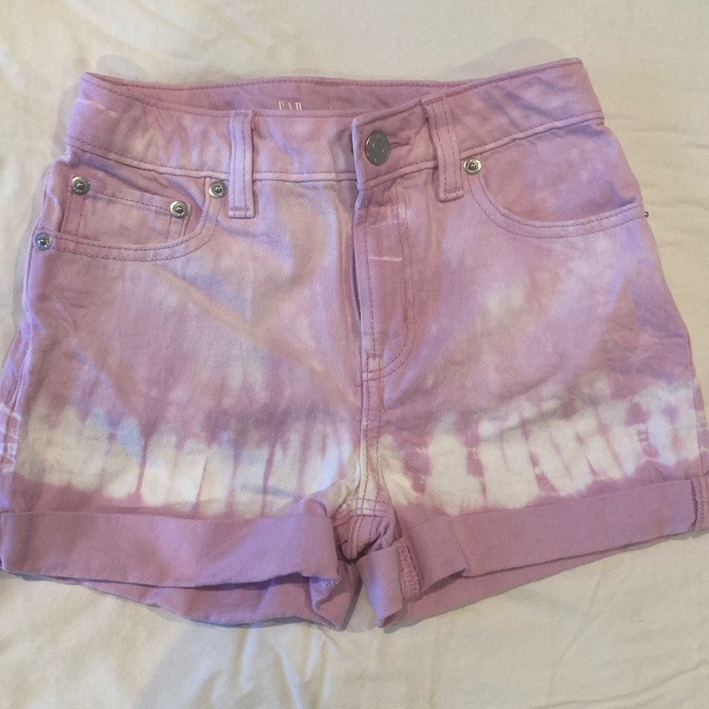 Gap kids, tie-dye pink/purple shorts